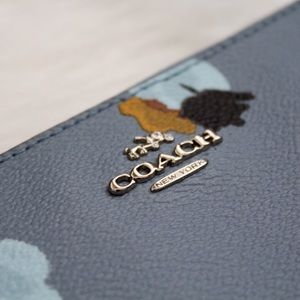 NWT Coach Floral Wristlet 65307 Cornflower