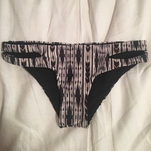 L*SPACE BOTTOMS TRIBAL PRINT