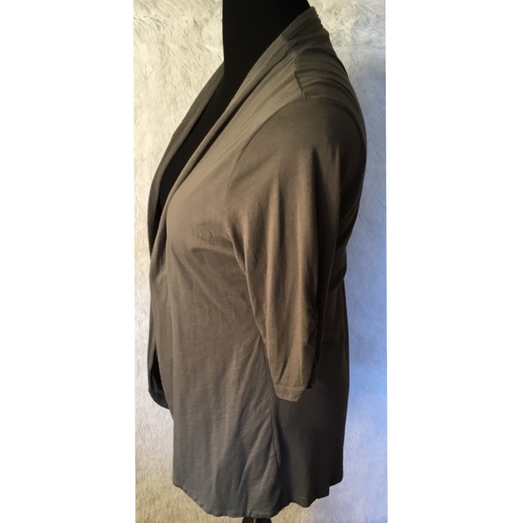 Gray Top - Picture 2 of 3