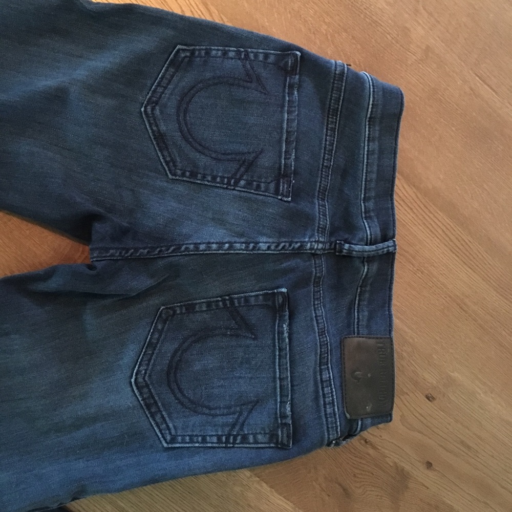True Religion Dark Wash Jeans - Like New Condition - Picture 4 of 4
