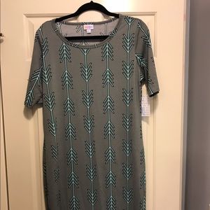 Arrow Julia Lularoe XL