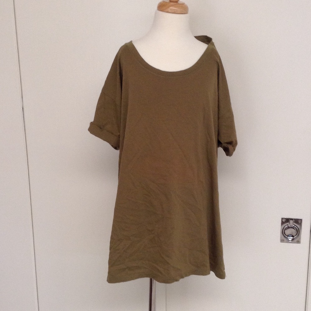 Olive j crew tee