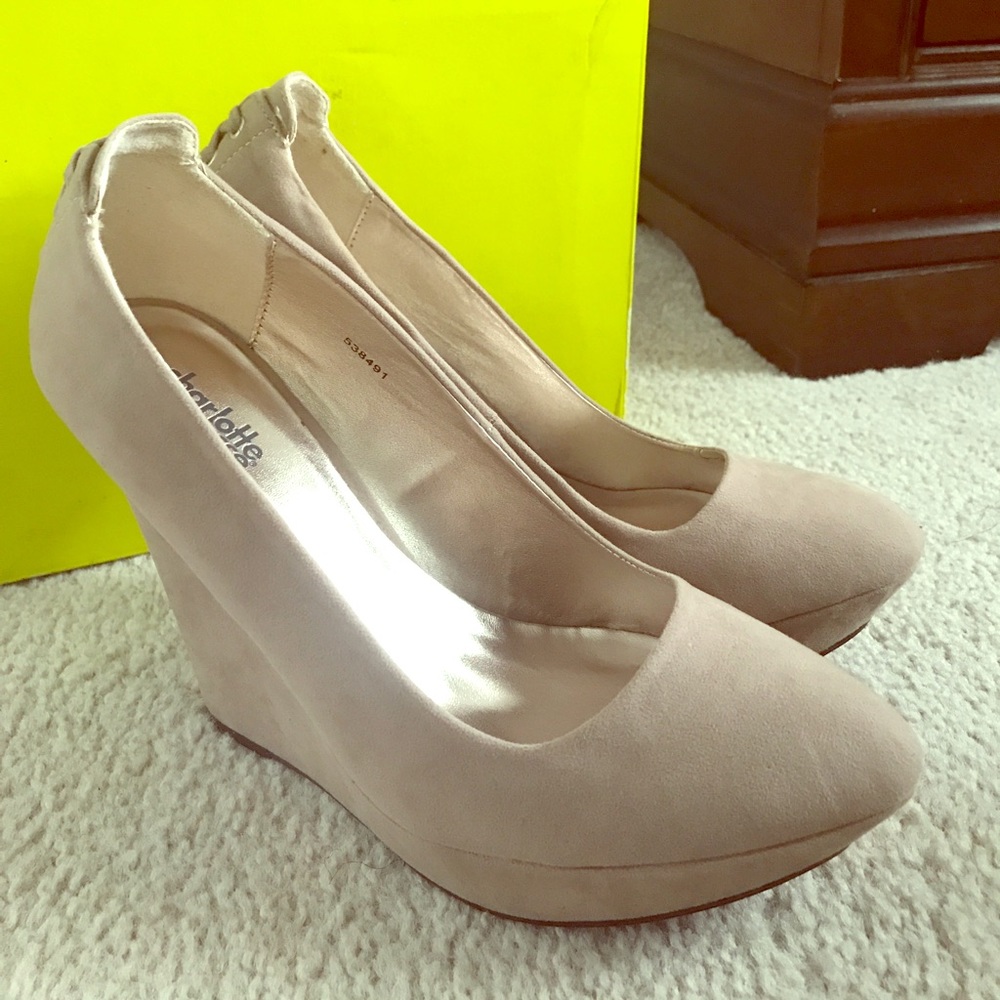 Tan Sued heels