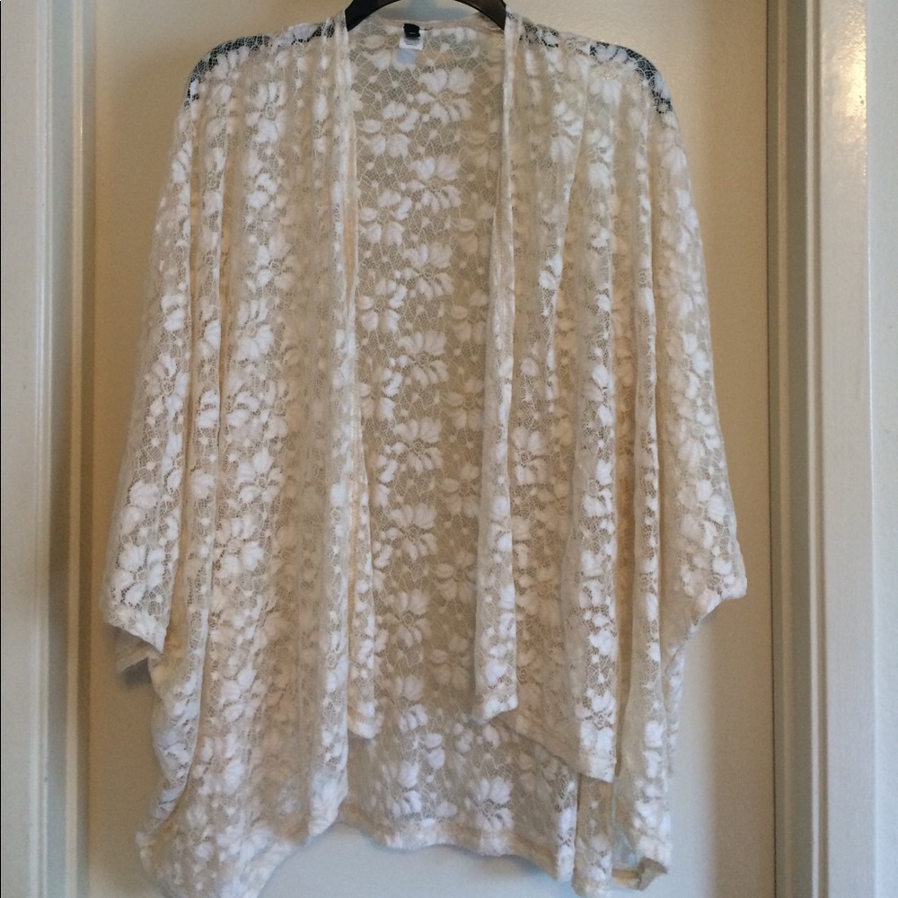 Lace coverup