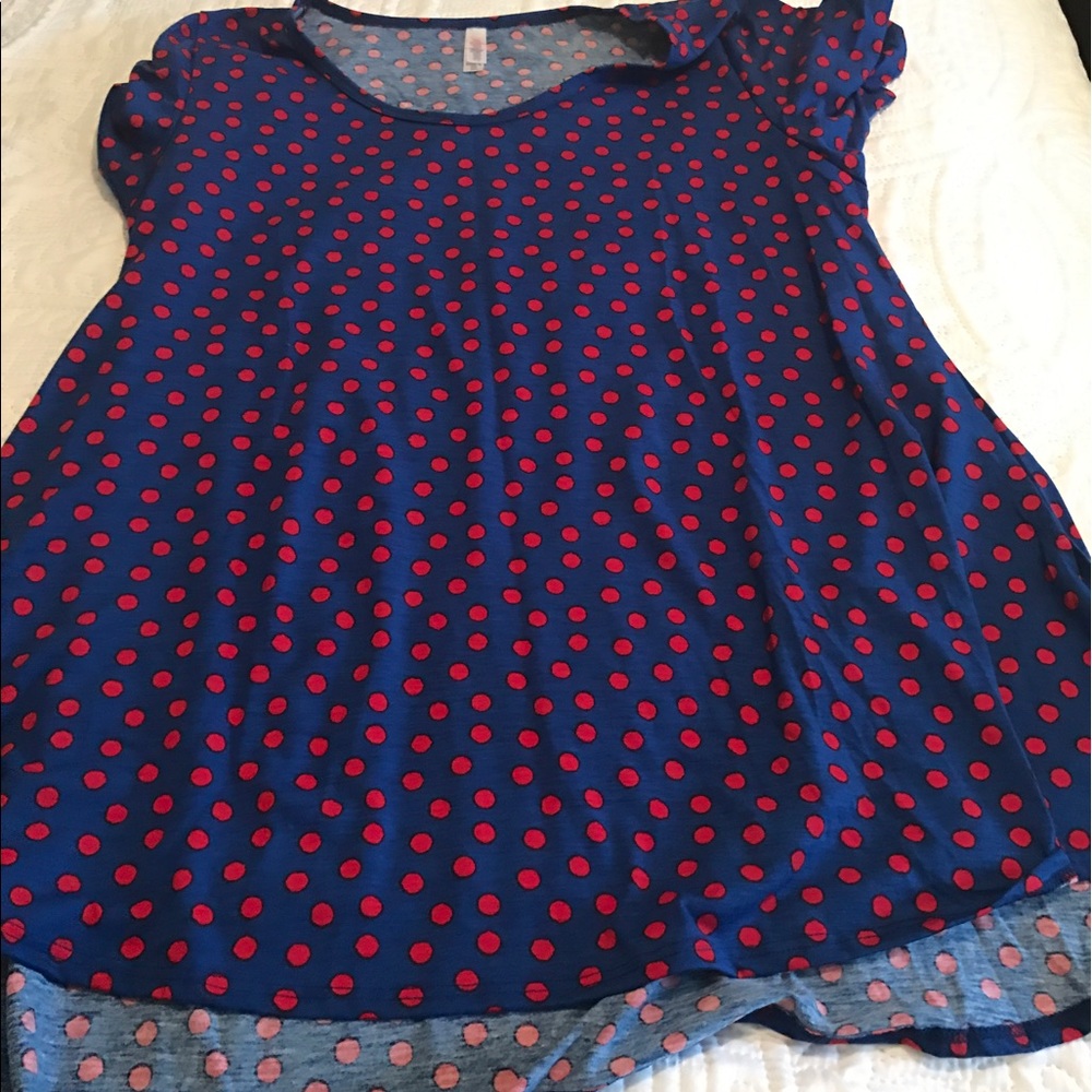 She wore an 2xl polka doy Perfect T...