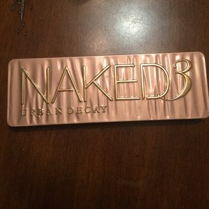 Urban Decay Naked 3 pallet.