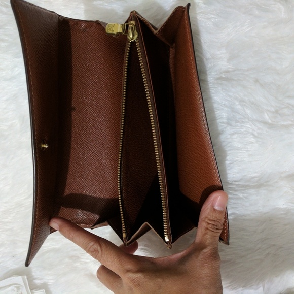 LV wallet - Picture 6 of 7