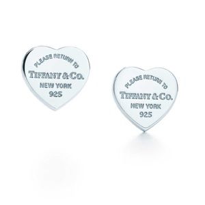 Return to Tiffany heart earrings!!