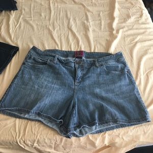 Torrid denim shorts