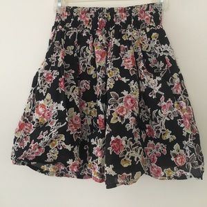 Flouncy Floral Skirt With Pockets