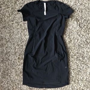 Very cute lululemon dress with pockets!