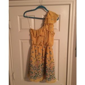 Yellow one shoulder floral chiffon dress