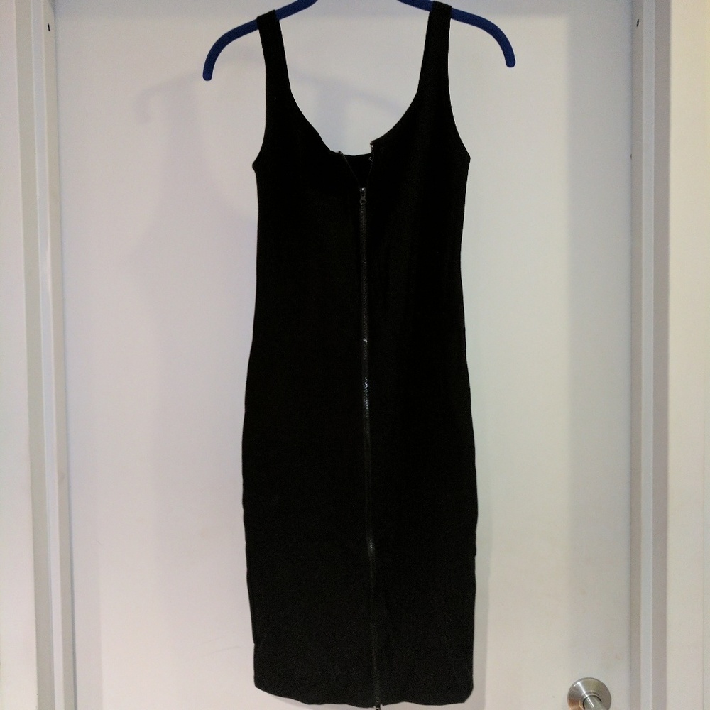 Forever 21 Black Zipper Dress