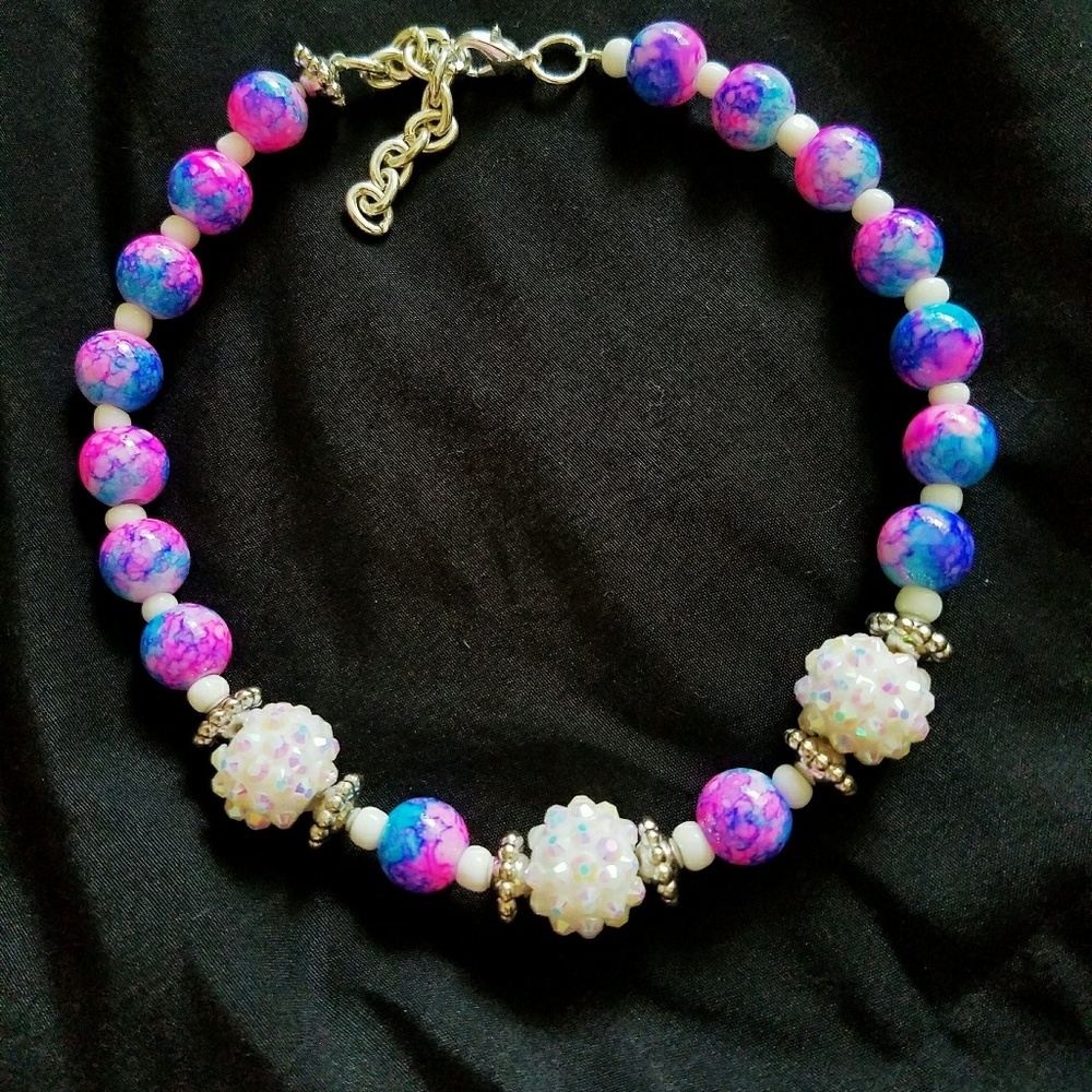Little girls bubble necklace