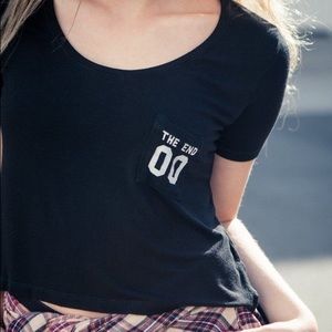 Black the end 00 shirt