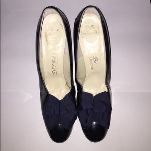 Delman Vintage Navy Blue Patent Leather Size 7