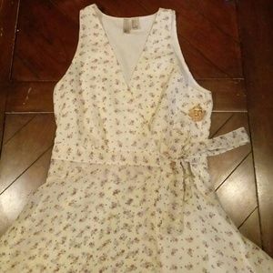 Floral f21 wrap dress