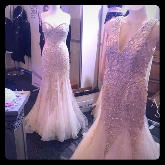 🎉Host pick🎉 Fiore Couture Australia wedding gown - Picture 4 of 8