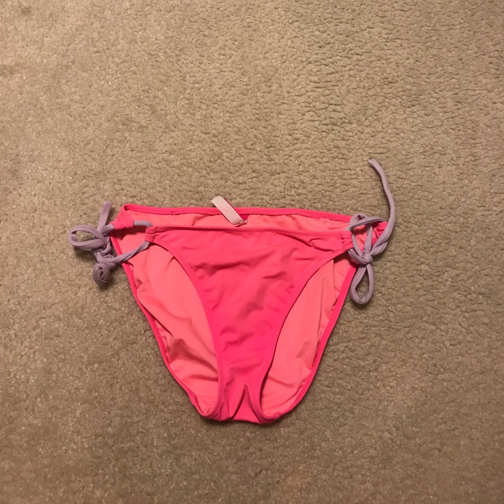 VICTORIAS SECRET BOTTOMS