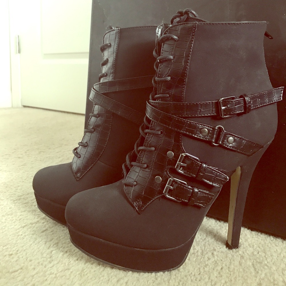 Sexy high heeled boots