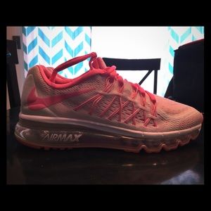 Nike Air Max Sz 7 youth but fits a woman's size 8