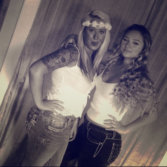 Meet your Posher, Erica🌸👩🏼⚕️ - Picture 3 of 8