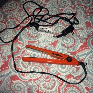 Chi straightener