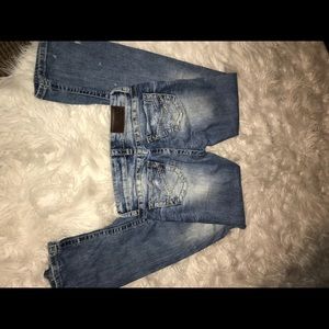 Buckle jeans