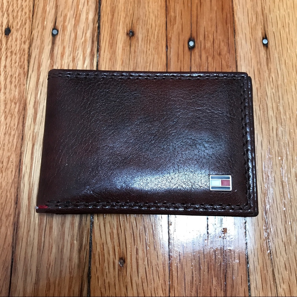 NWOT TOMMY HILFIGER BROWN FOLDING CARD CASE WALLET
