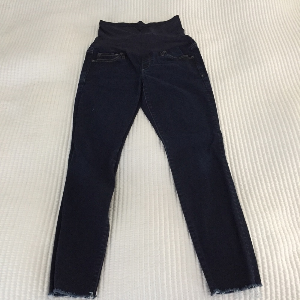 Size 6 True Skinny Gap maternity jeans