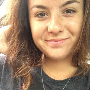 Meet your Posher, Britta