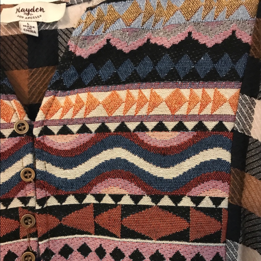 Brown and Cream patterned top 🍂