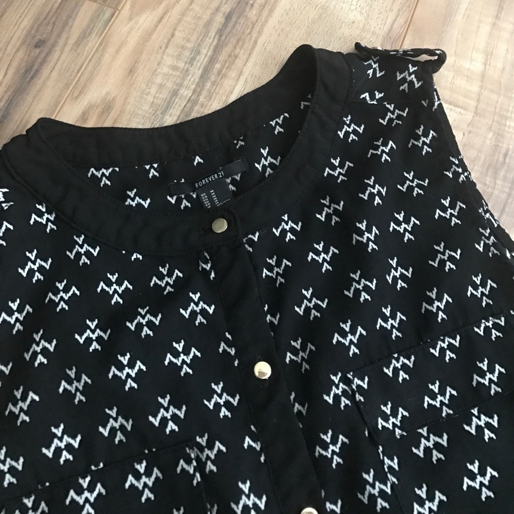 Printed Tank Top - Picture 2 of 2