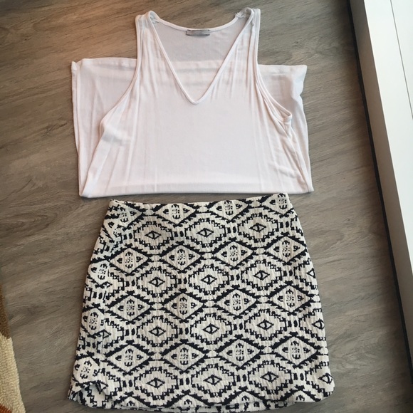 Zara Tops - Zara white basic tank