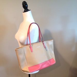 Coach Tote Coral and Tan