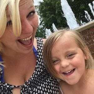 Meet your Posher, Andrea