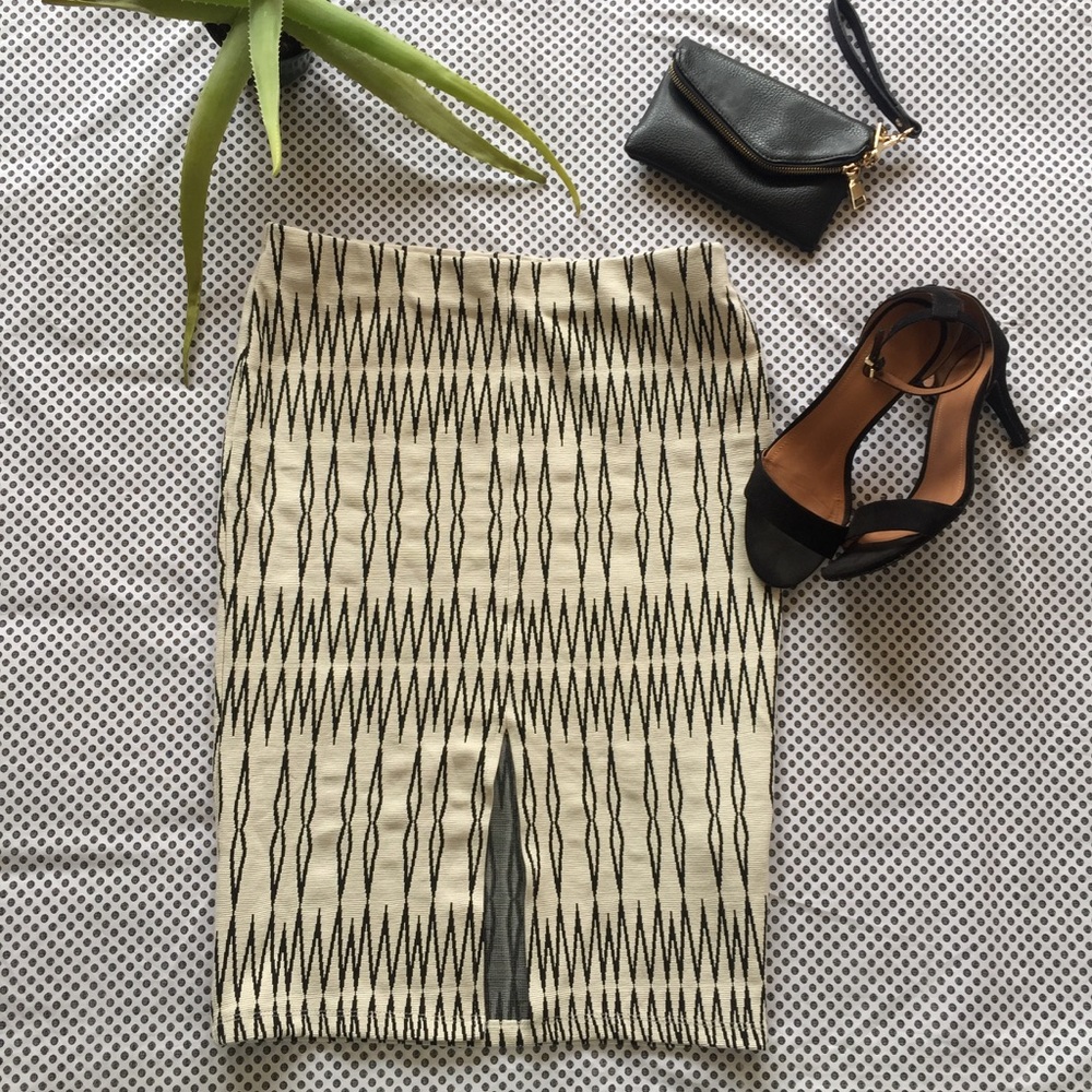 Zara printed pencil skirt with front slit