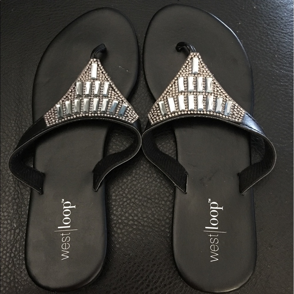 ♥️Cute Westloop flip flops• Medium (7/8)♥️