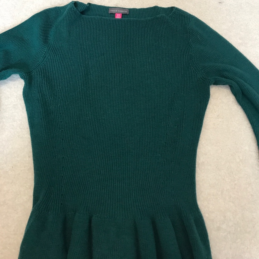 XS Emerald green Vince Camuto Sweater