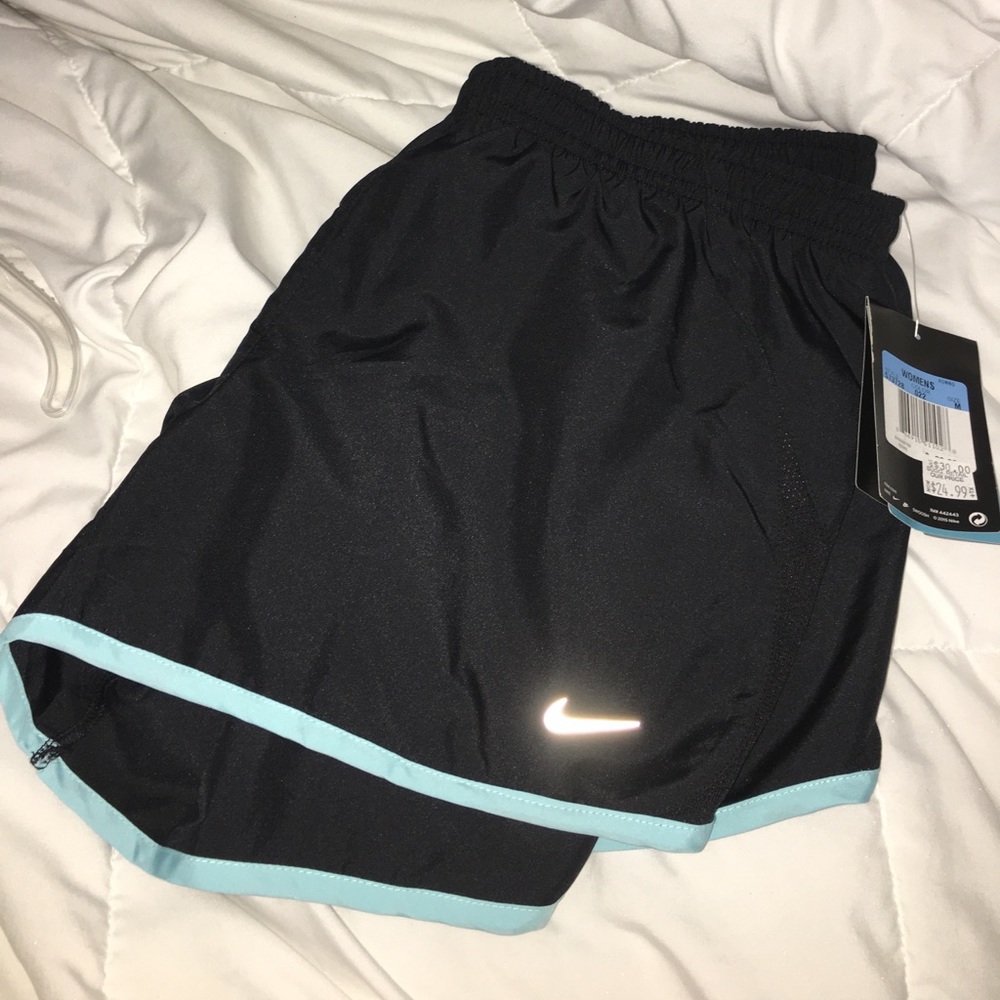NWT NIKE WOMENS ATHLETIC SHORTS!!