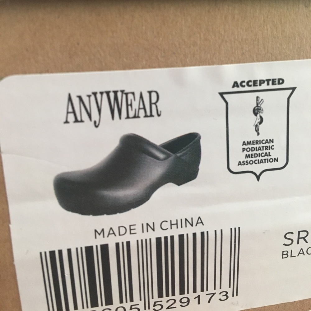 NWT AnyWear Angel Black Slip Resistant Work Shoes