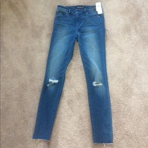 Abercrombie high rise jeans NWT!