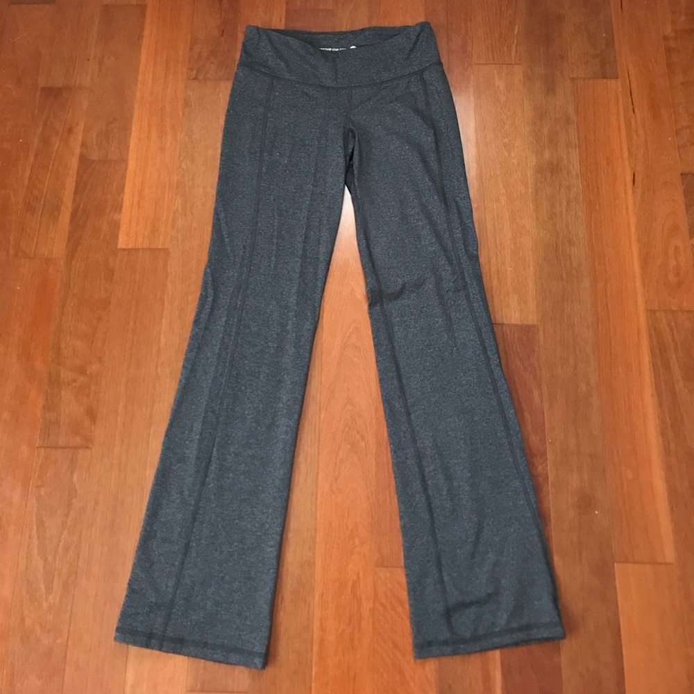 NEVER WORN. Leggings