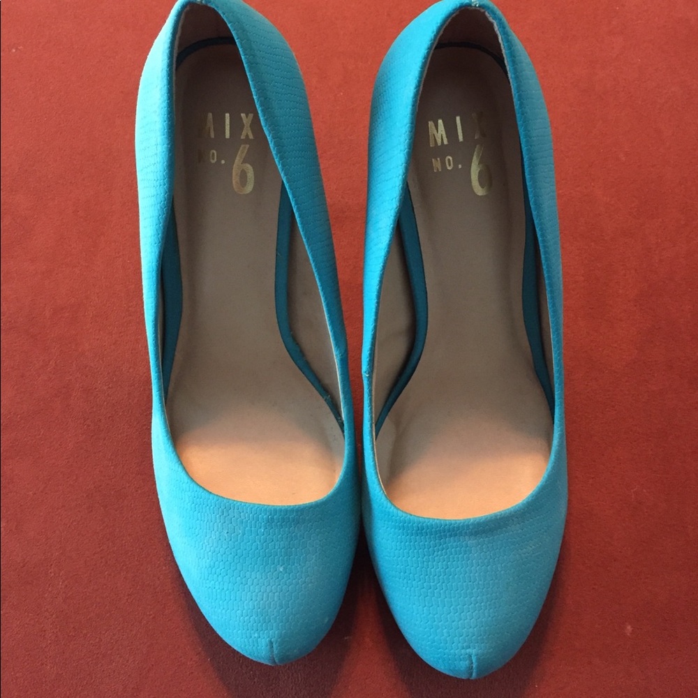 Teal Heels - Never Worn