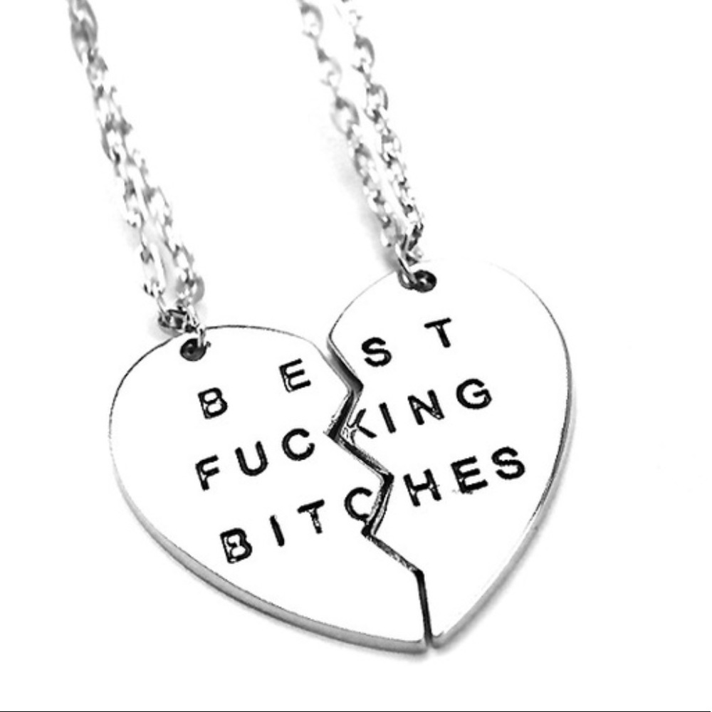 🙂Best bitches necklace 🙂