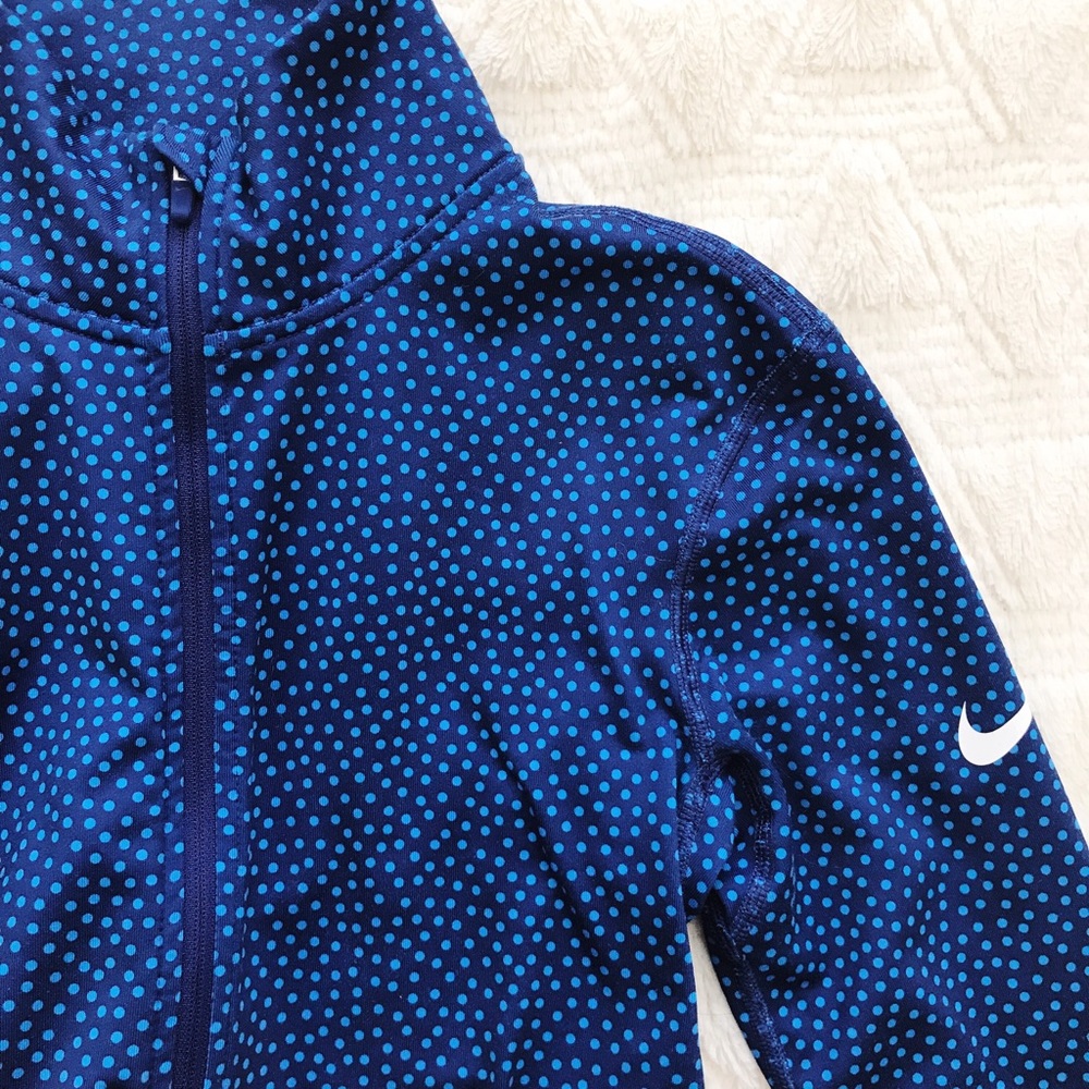 LAST PRICE DROP ✨ Polka Dot Nike Quarter Zip