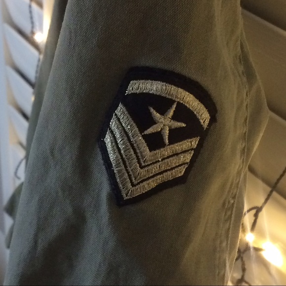 Patched Jacket - Picture 5 of 6