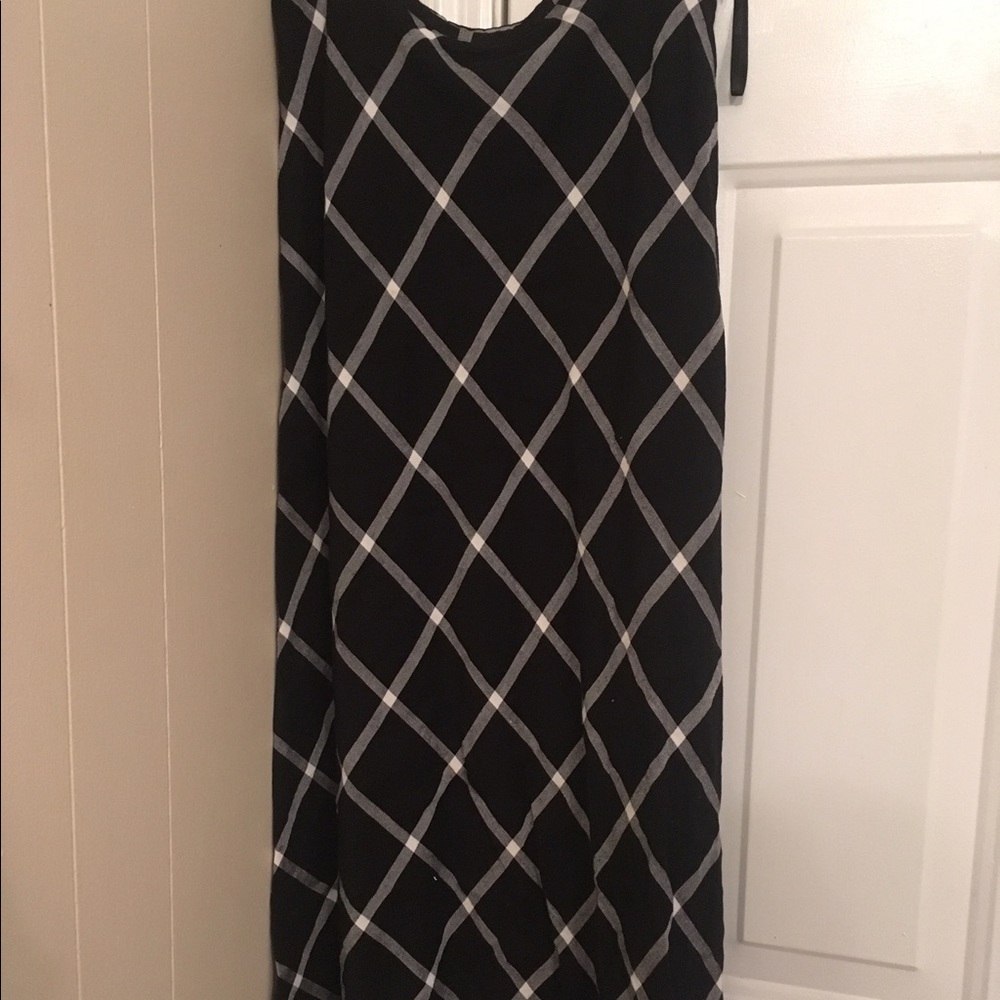Black and white ladies full length skirt