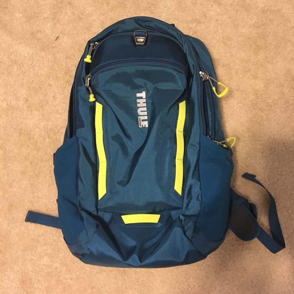 Thule teal Enroute Triuph day pack.