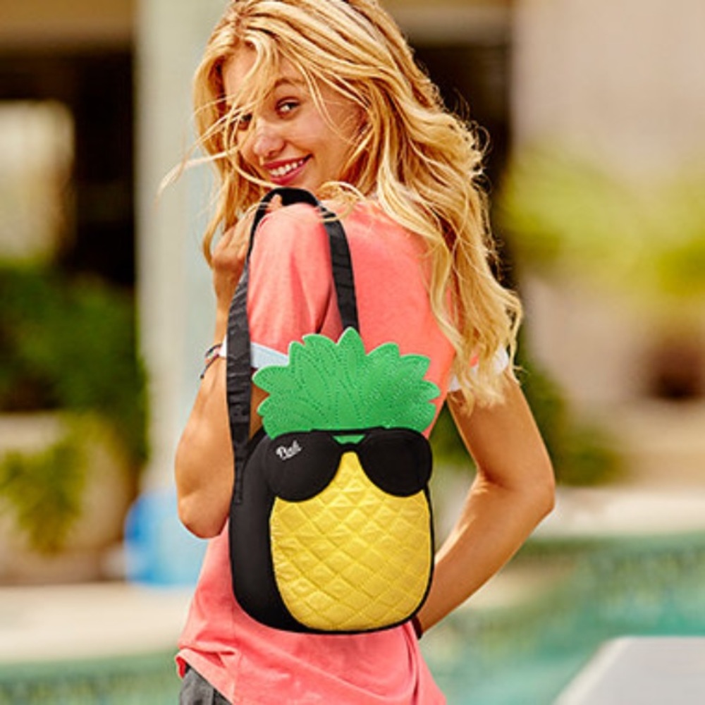 Victoria Secret pineapple lunch/cooler bag
